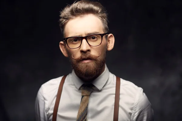 Homem emocional com bigodes e barba — Fotografia de Stock