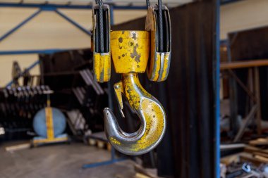 Vinç kancası ve zincir fabrikası. endüstriyel vinç kancası