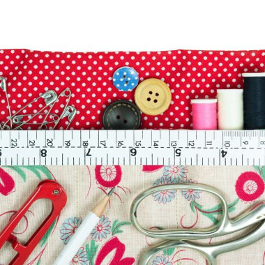 Dikiş takımı ile kumaş çanta