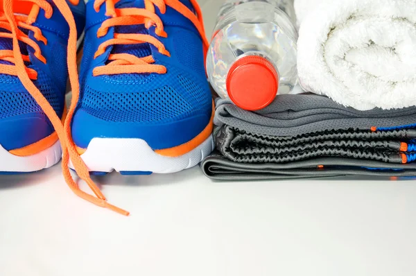 Spor giyim ve ayakkabı ile içme suyu