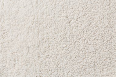 Beyaz sentetik iplik