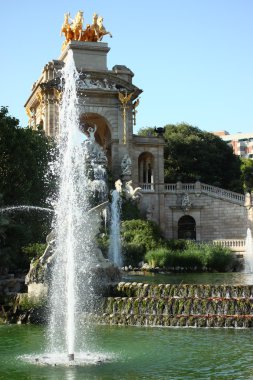 Barcelona mimari anıt