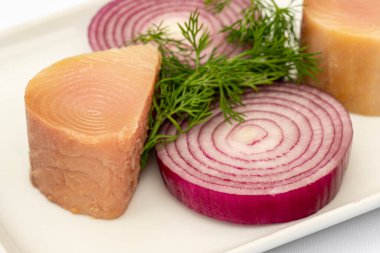 Geleneksel Türk mezesi - Lakerda. 