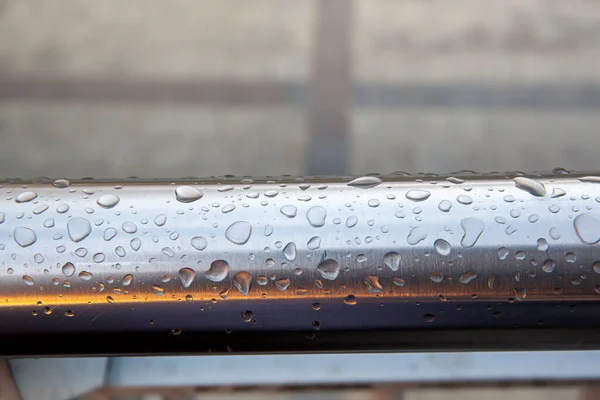 Zbliżenie Spadające Krople Deszczu Tło — Zdjęcie stockowe