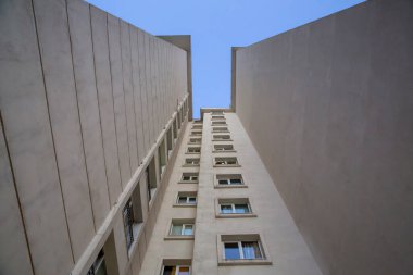 Duvarı ve gökyüzünü kapat