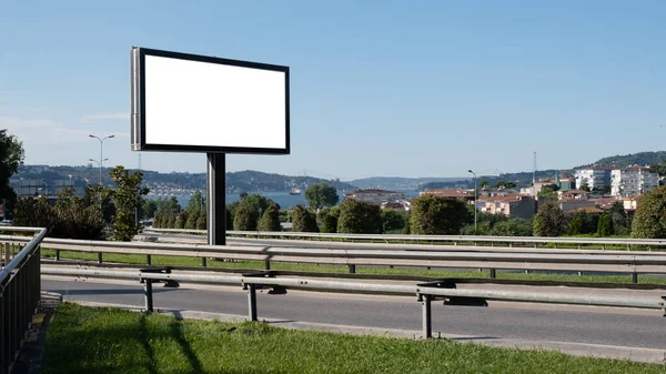 Cartelera Blanco Junto Carretera Burla — Foto de Stock