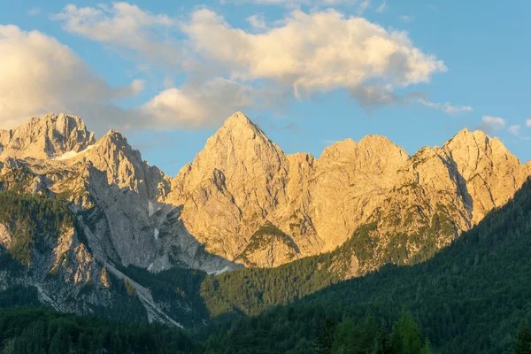 Julian Alps and peak Spik — ストック写真