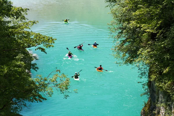 Soca nehrinde kayaklar