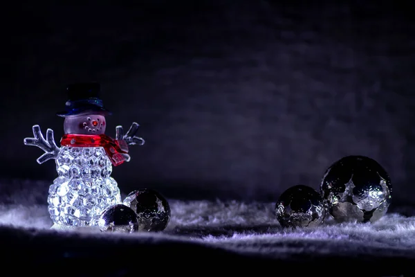 Bonhomme Neige Noël Brillant Avec Chapeau Noir Écharpe Rouge Est — Photo