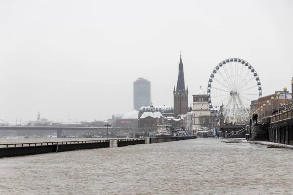 Hochwasser Nach Starkregen Und Schneeschmelze Februar Ertränkte Überflutete Küste Wetterkatastrophe — Stockfoto