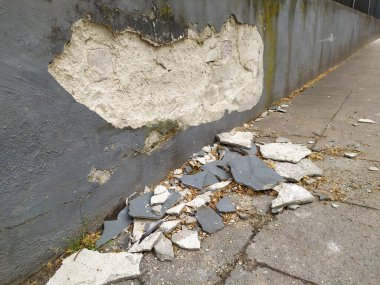 Çatlaklı beton duvar