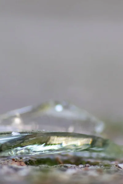 Des Éclats Pointus Une Bouteille Verre Brisé Sur Sol Avec — Photo