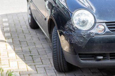 Araba kazasından sonra bozuldu.