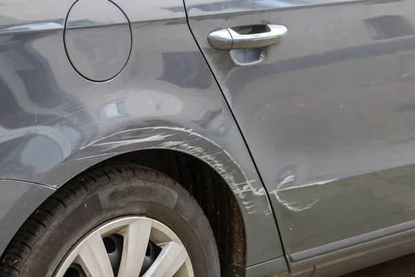 Dented Car Wing Fender Scratches Bumps Crash Car Accident Hit —  Fotos de Stock