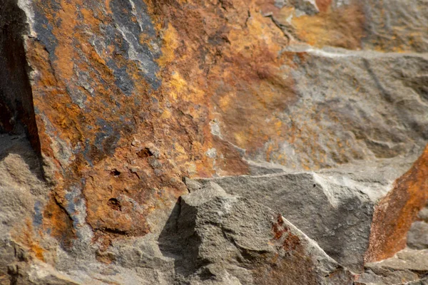 Turuncu Renkte Çiğ Kaya Mineraller Metaller Doğal Taşlardır Arka Planda — Stok fotoğraf