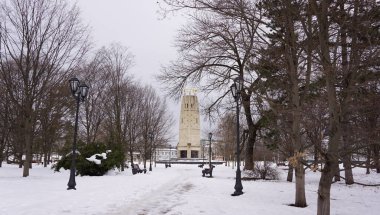 Konum Kuzey Kafkasya. Aygea Cumhuriyeti 'nin başkenti Maykop şehridir. Kış. 