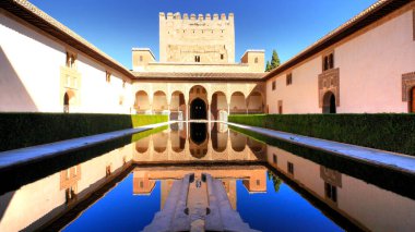 İspanya 'nın Endülüs' ündeki Alhambra 'nın güzel manzarası