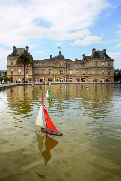 Франция - Париж (Palais du Probourg) ) — стоковое фото