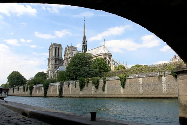 Notre dame v Paříži — Stock fotografie