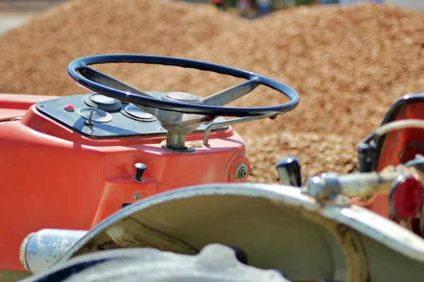 Detail Tractor Steering Wheel Ton Almonds Background Waiting Unload Crop — Stock Photo, Image