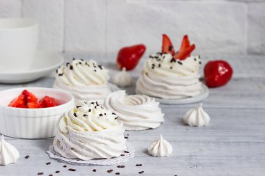 Lezzetli vanilyalı pasta. Pasta 