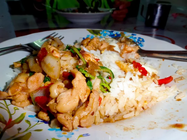Thai food, kapao ghai, street food — Stockfoto