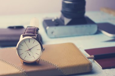 Erkekler Aksesuarları-izle, defter ve kamera