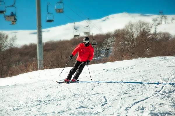 Skier Snowy Mountain Blue Sky — Stock Photo, Image