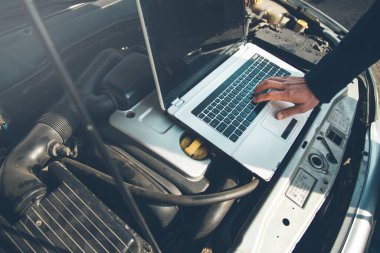 Arabanın bilgisayar kontrolleri