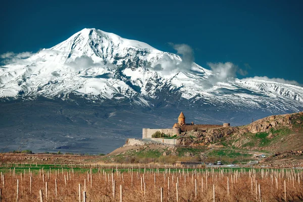 Ararat Dağıyla Khor Virap — Stok fotoğraf