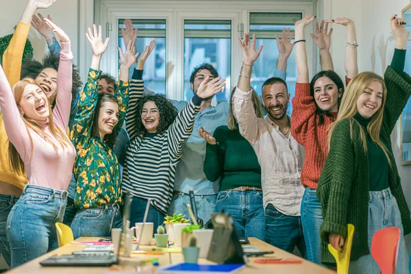 Glück Intelligentes Arbeiten Und Ein Menschenkonzept Internationale Gruppe Glücklich Lächelnder — Stockfoto