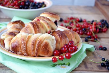 Kuş üzümü ile buns. Seçici odak