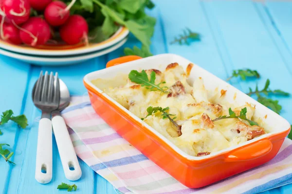 Casserole  сauliflower with bacon and cheese — Stock Photo, Image