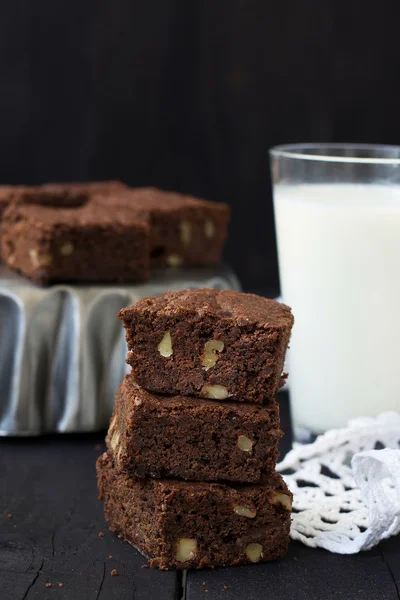 Chocolate brownies on a dark background — Stock Photo, Image
