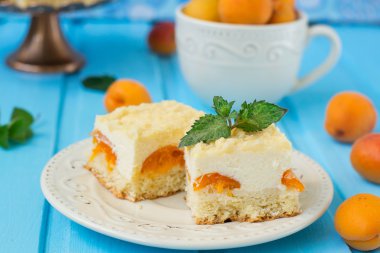 Kayısı ile Cheesecake kek, tatlı yaz