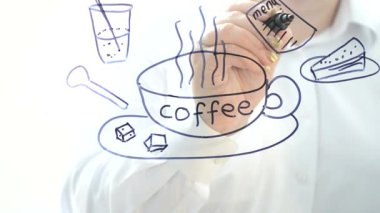 Sütlü kremayla karıştırılmış sıcak kahve. Kokulu kahve çekirdekleri kızartma tavasında kızartılır, duman kahve çekirdeklerinden gelir. Kahve tohumlarını kapat. Kokulu kahve çekirdekleri kavrulmuş. Kahve espresso yakın çekim buhar içeceği sıcak.