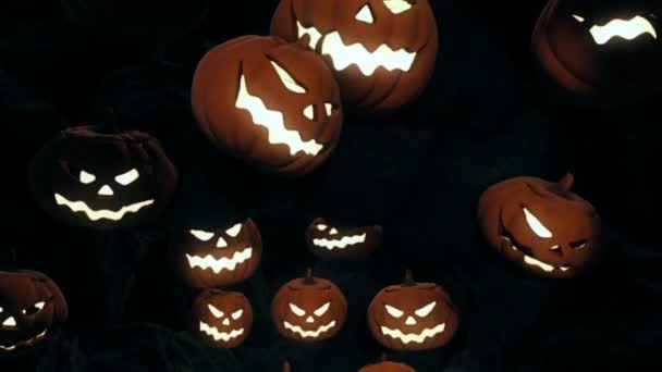 Halloween Świeca Halloween Dyni Czarnym Tle Obraca Się Zmiany Rzeźbione — Wideo stockowe