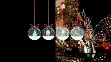 Düşen kar taneleri arka planı ve kopyalama alanı olan animasyon Noel ağacı, metin için boşluk. Altın renkli animasyon parçacıklarından yapılmış Noel ağacı. Noel havası. Parıltılı bir etki. Mutlu Noeller..