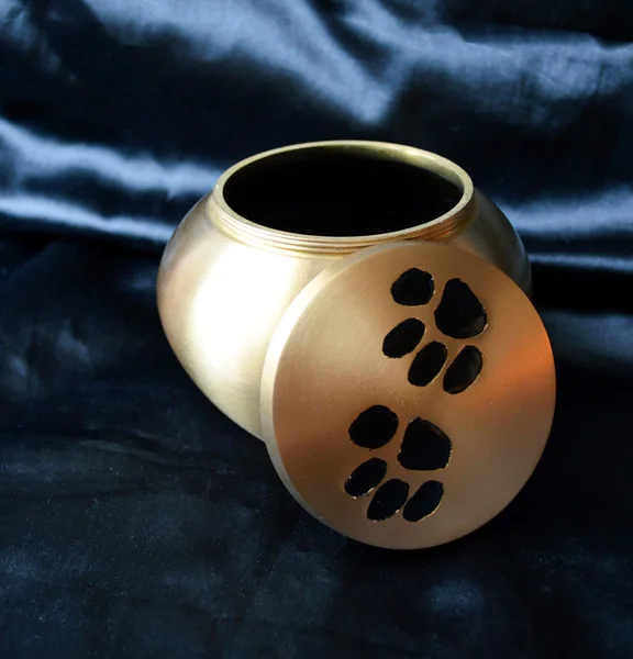 Funerary pet urn — Stock Photo, Image