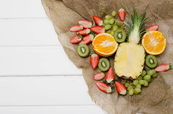 Frutas y bayas —  Fotos de Stock