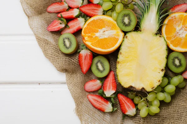 Frutas y bayas —  Fotos de Stock