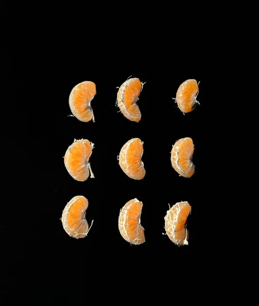 Slices Organic Tangerine Black Background Healthy Food Concept — Stock Photo, Image