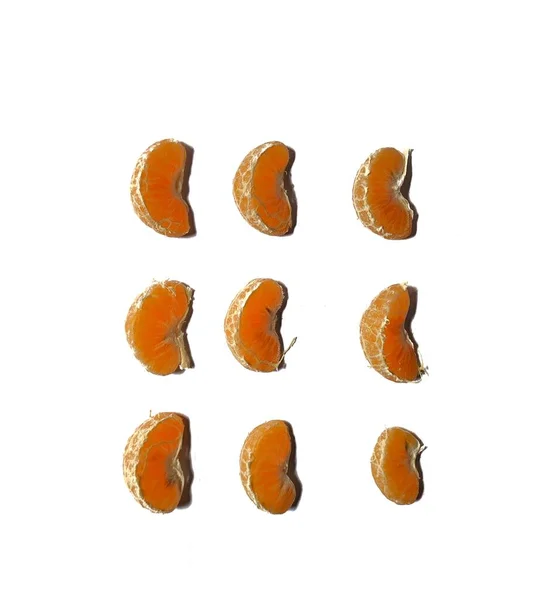 Organiska Mandarin Skivor Vit Bakgrund Hälsosam Mat — Stockfoto