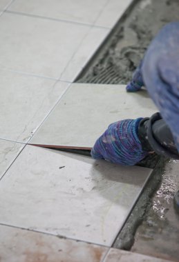 ev yenileme iş yerinde kiremitçi