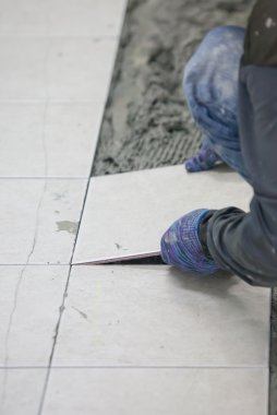 ev yenileme iş yerinde kiremitçi