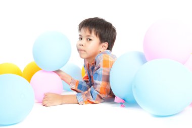 Balonlu çocuk