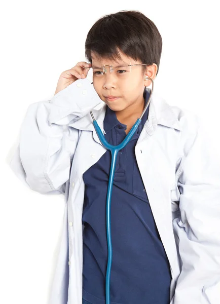 Çocuk Giyim doktor stetoskop ile. — Stok fotoğraf