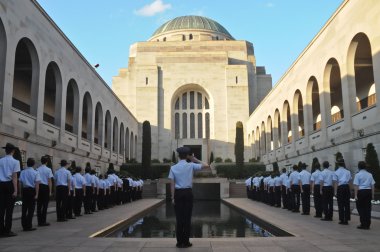 Şehitler için geçit töreni olay Canberra Aust'Anzak savaş müzesinde
