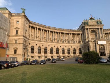 Viyana, Avusturya 21 Haziran 2021. Hofburg Sarayı. Avusturya 'nın hükümdarları yedi yüzyıldan fazladır burada yaşıyor. Hapsburgs döneminde, saray, İmparatorluk Sarayı 'nın resmi yeriydi.. 