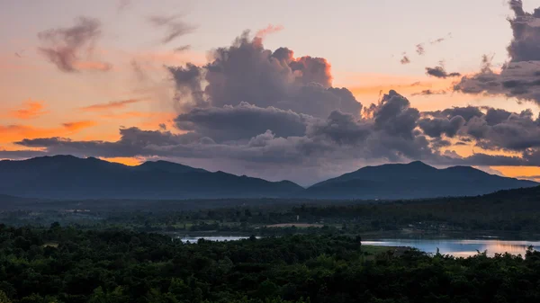 Colorful sunset over the mountain hills — Stock Photo, Image